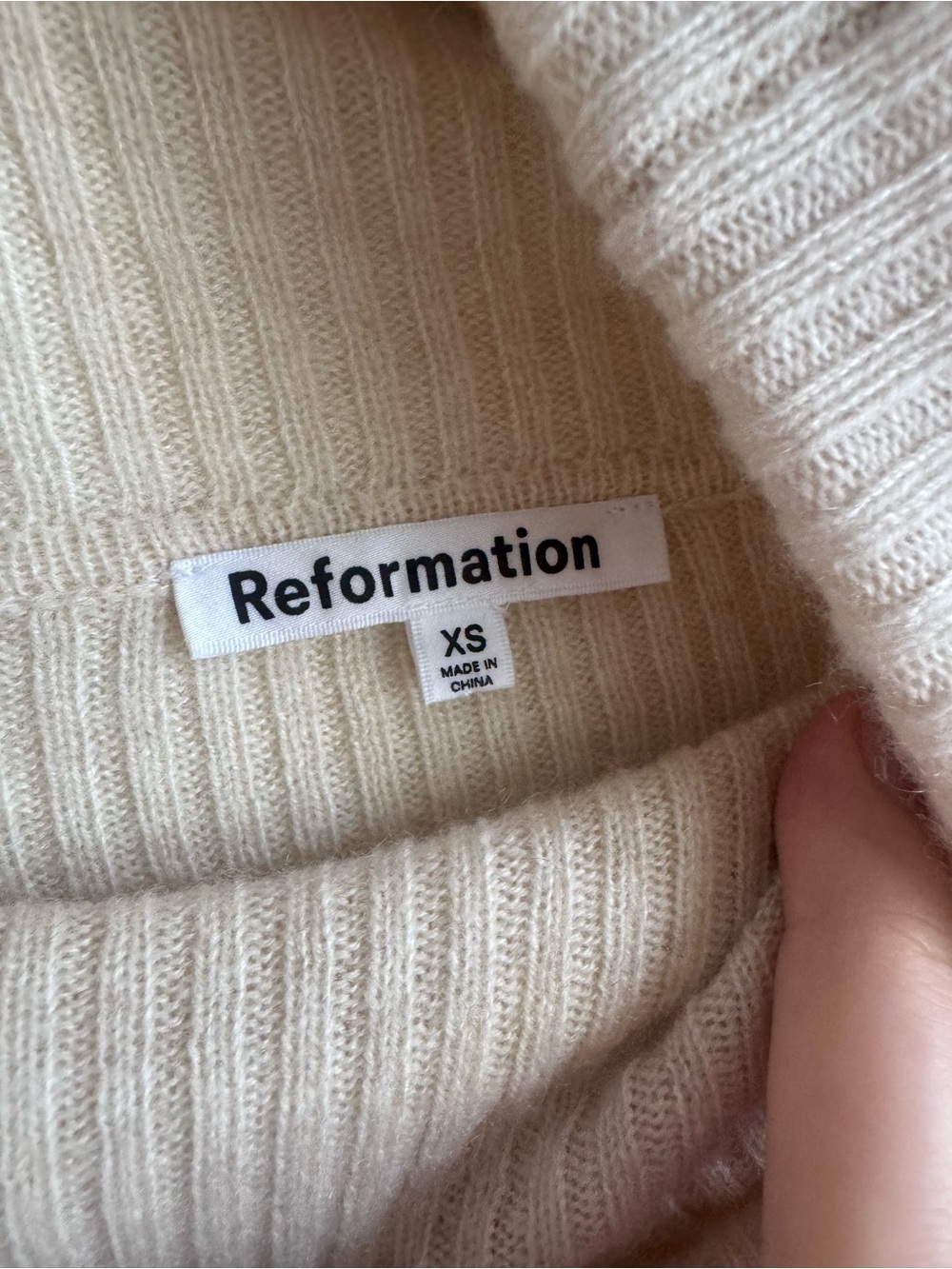 Reformation Luisa Cropped Cashmere Sweater In Gossamer XS $225 - Picture 8 of 13